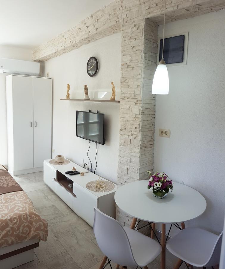 Apartments "4You" Τίβατ Εξωτερικό φωτογραφία